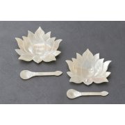 Set madreperla per caviale – 2 piattini + 2 cucchiaini