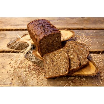 Pane nero con semi, a fette (600 g)
